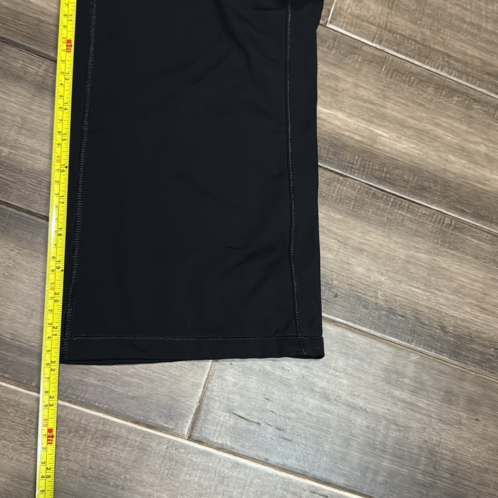 ALO Yoga Black Cropped Pants with Blue and Green Waistband - Picture 5 of 7